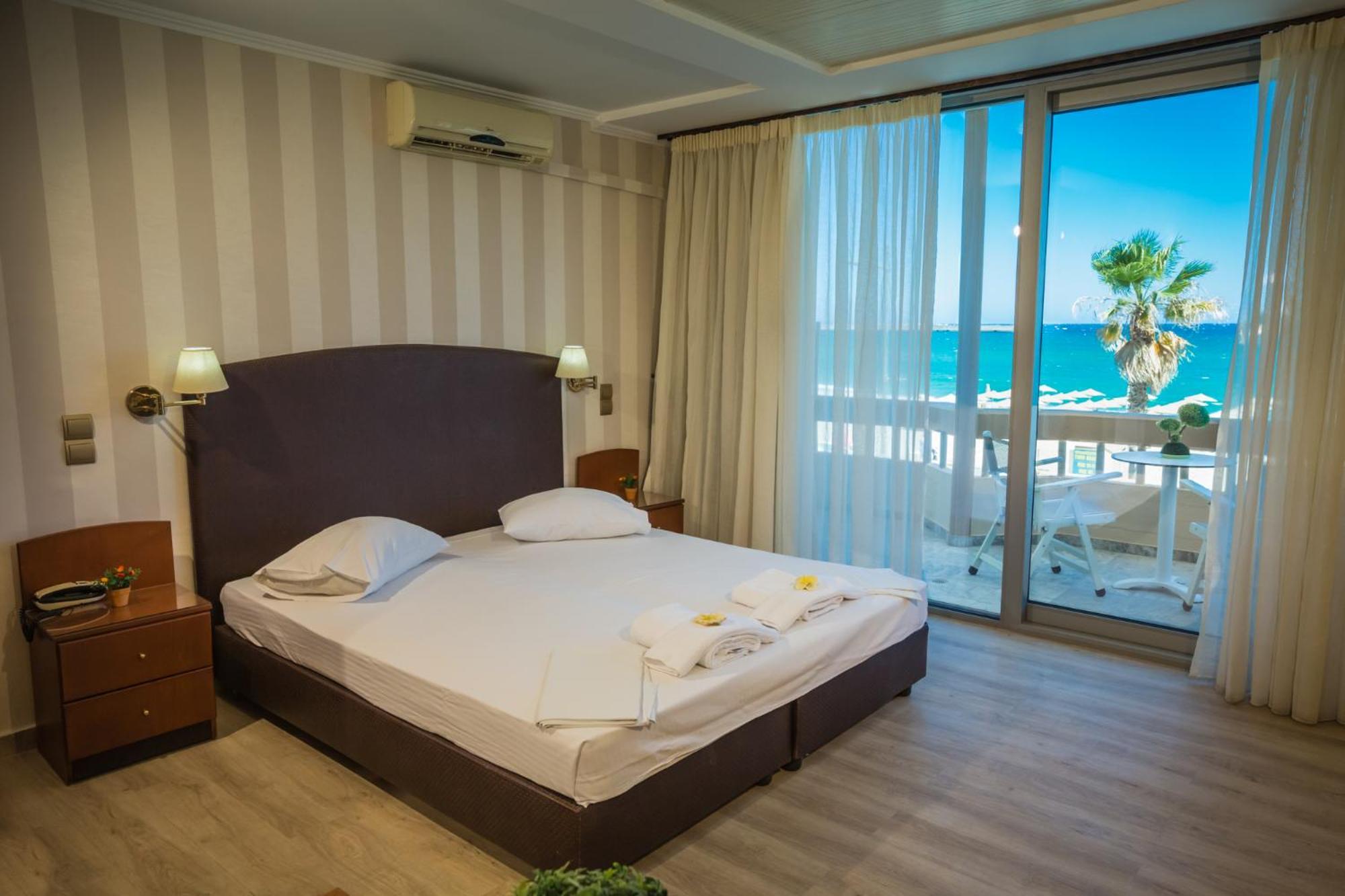 Studio with Sea View