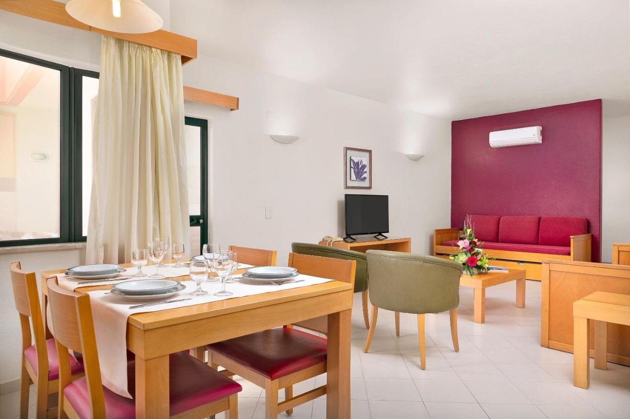 Quarto Clube com 1 Quarto (2 Adultos + 2 Crianças)