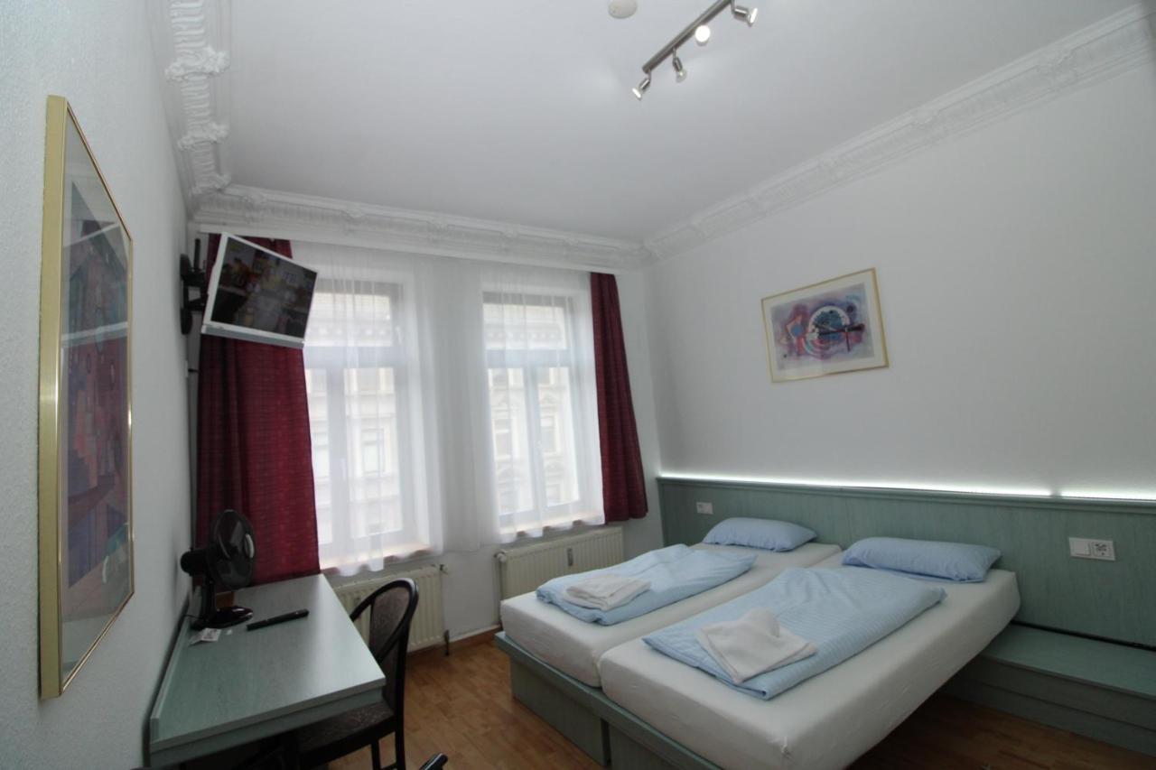 Standard Double Room,1015359307:JPEG