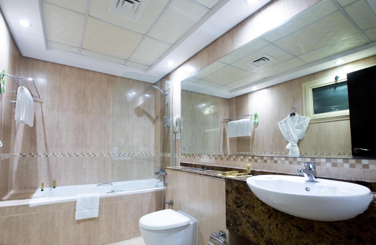 Classic One Bedroom King