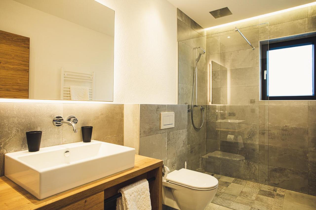 Two-Bedroom Apartment,1033966205:JPEG