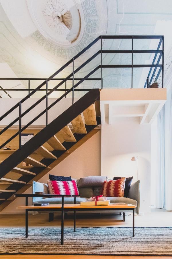 Deluxe Studio,1037310157:JPEG