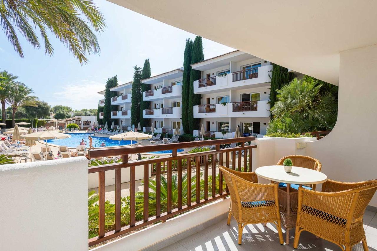 Apartment with Pool View,1539721999:JPEG