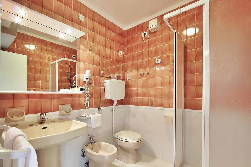 Two-Bedroom Apartment,1153698897:JPEG