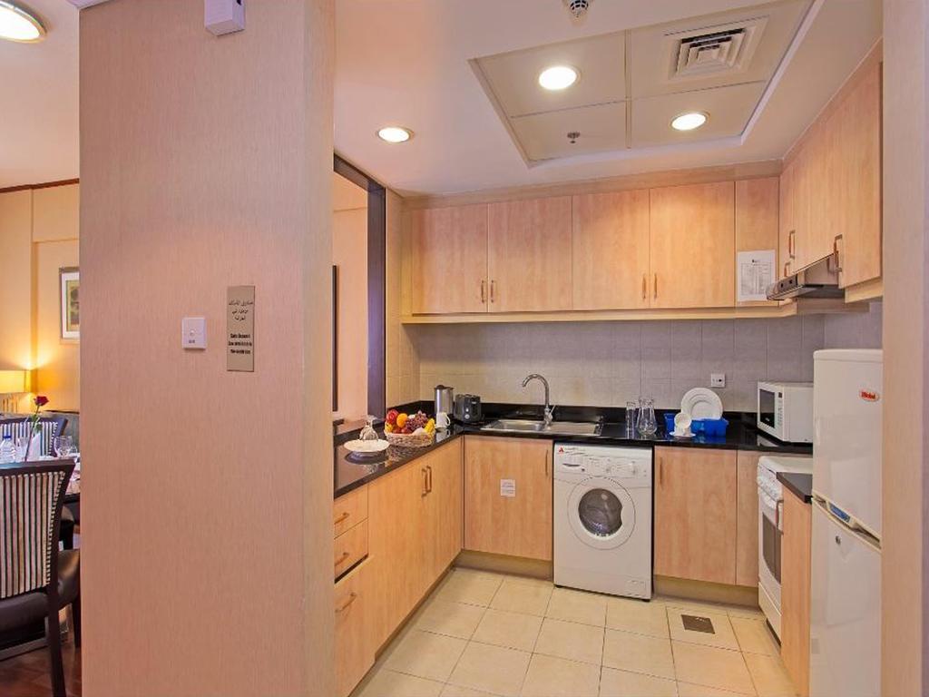 One Bedroom Apartment Triple