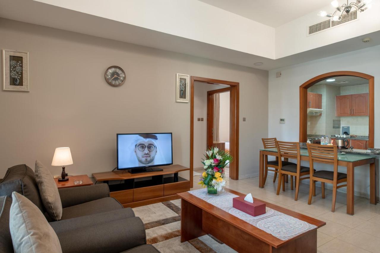 Deluxe Two-Bedroom Apartment,537753858:JPEG