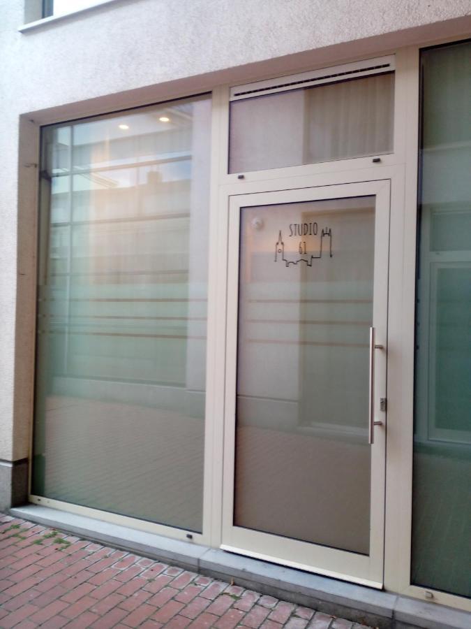 Deluxe Studio