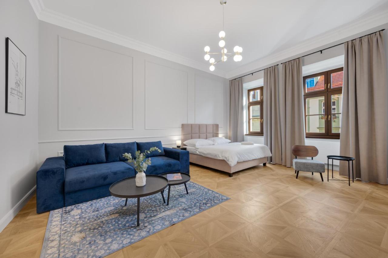Deluxe Apartment 209