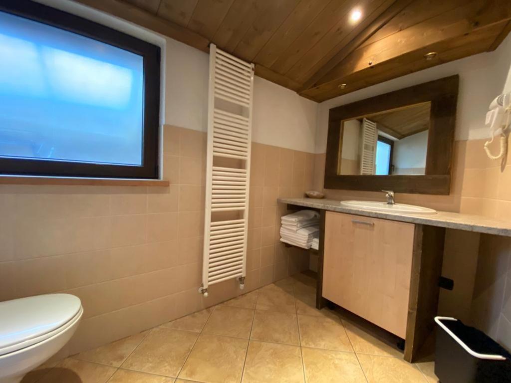 Three-Bedroom Apartment,1191243478:JPEG
