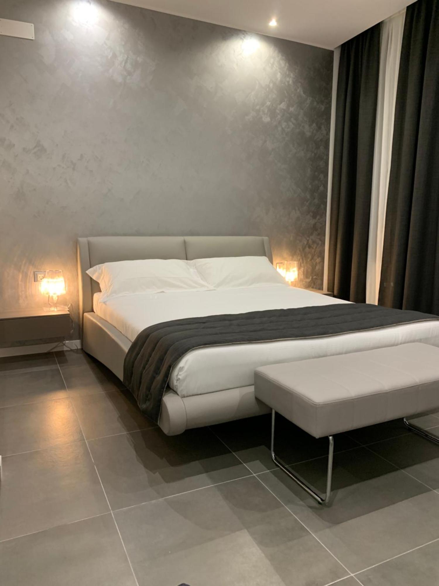 Double Room,1215967909:JPEG