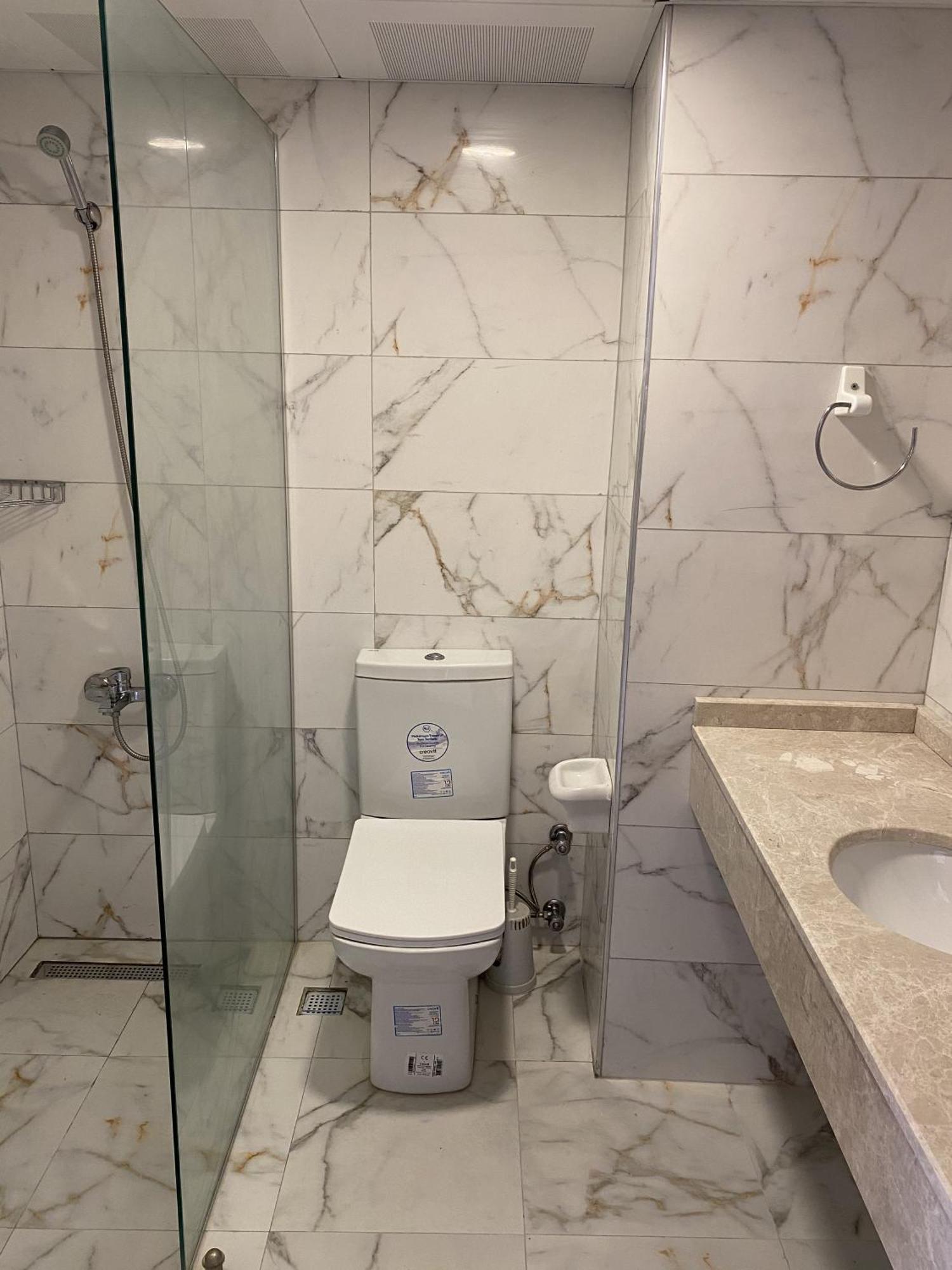 Economy Suite