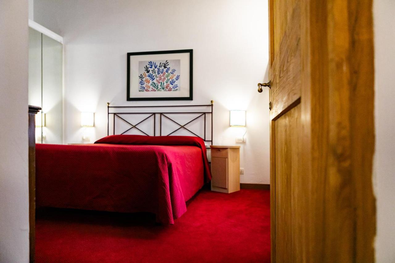 One-Bedroom Apartment Babuino 172