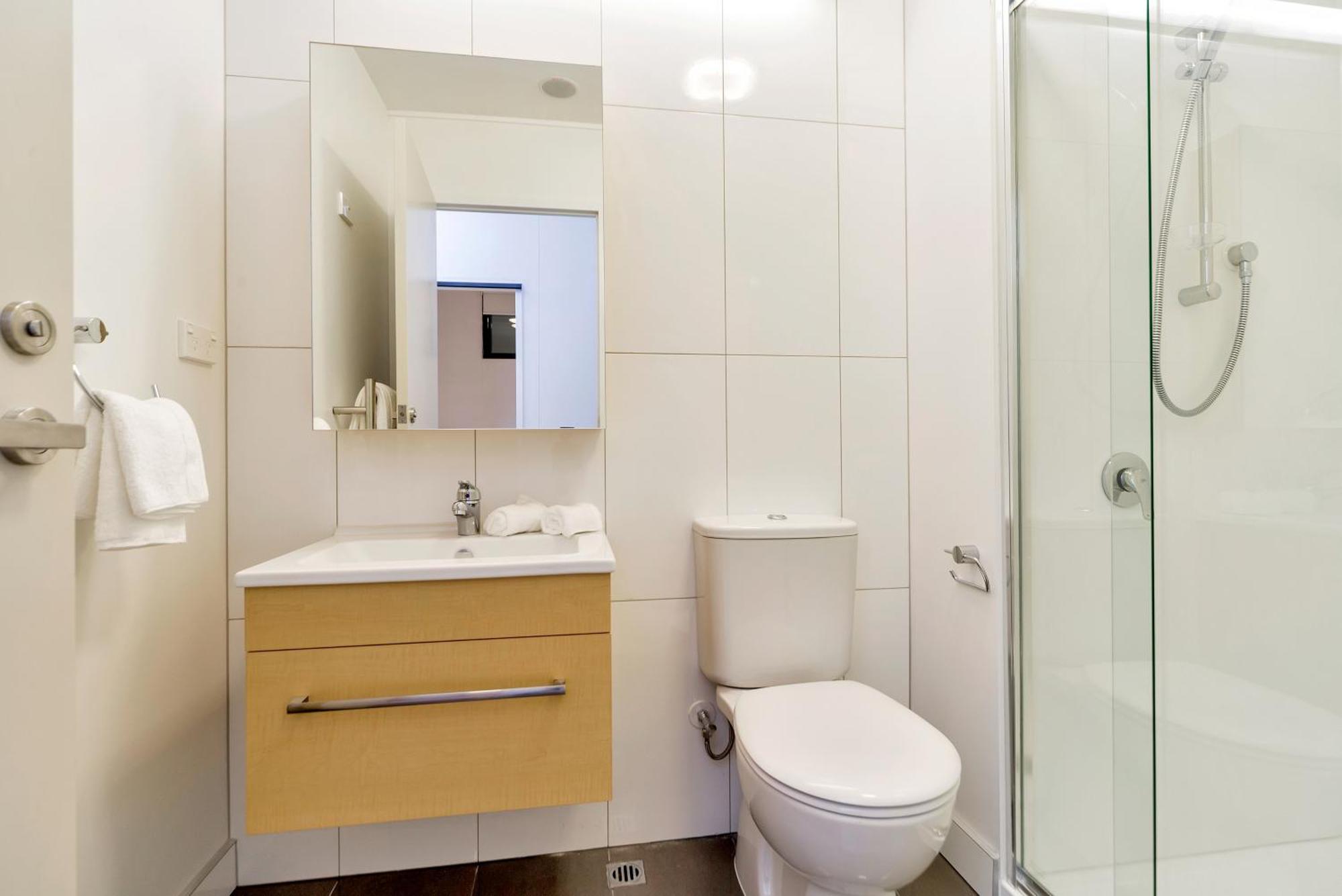 Two-Bedroom Apartment with City View