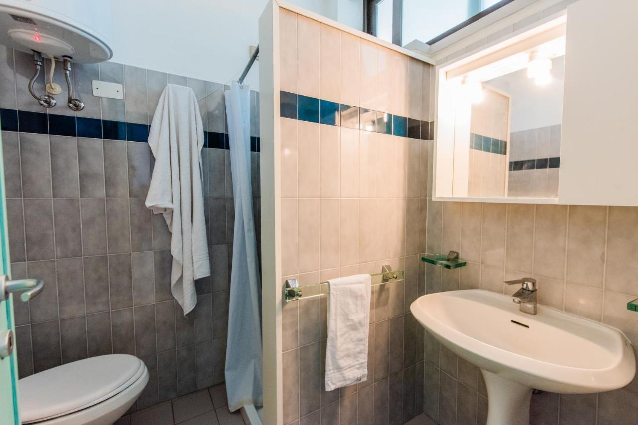 Two-Bedroom Apartment Balcony,1259716231:JPEG