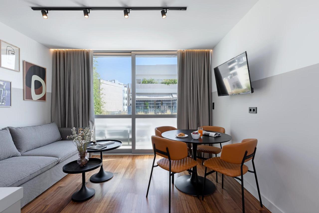 Apartment Terrace,1255835104:JPEG