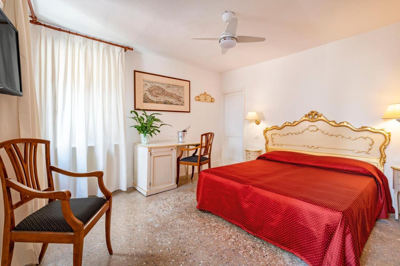 Two-Bedroom Apartment,1258967836:JPEG