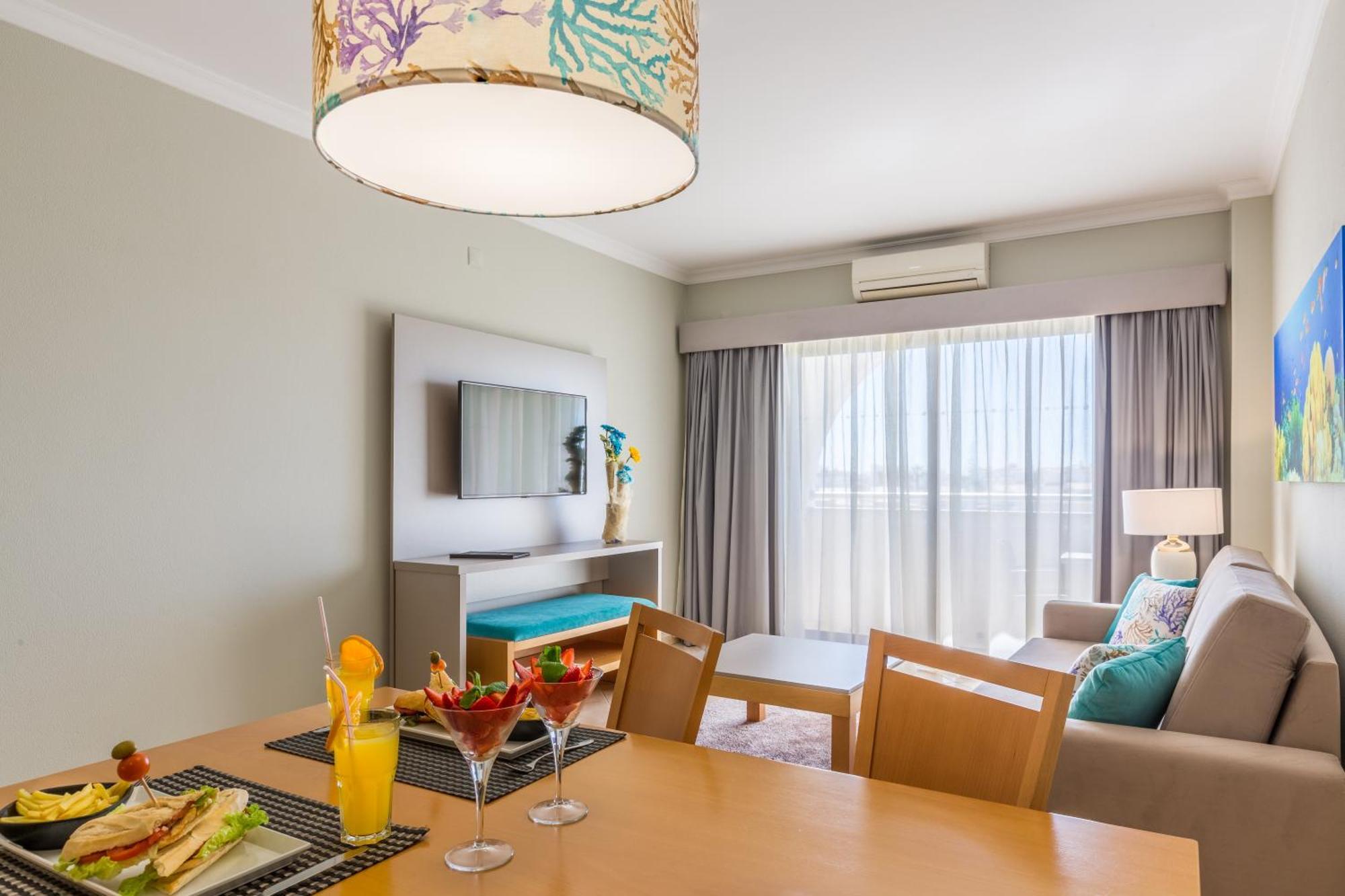 One-Bedroom Apartment Pool View
