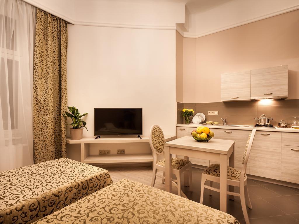 Studio Apartment with Single Beds