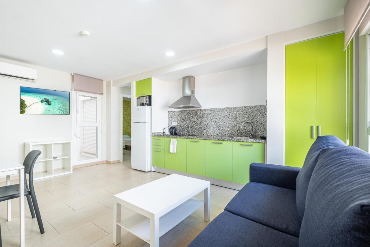 Apartamento com Varanda