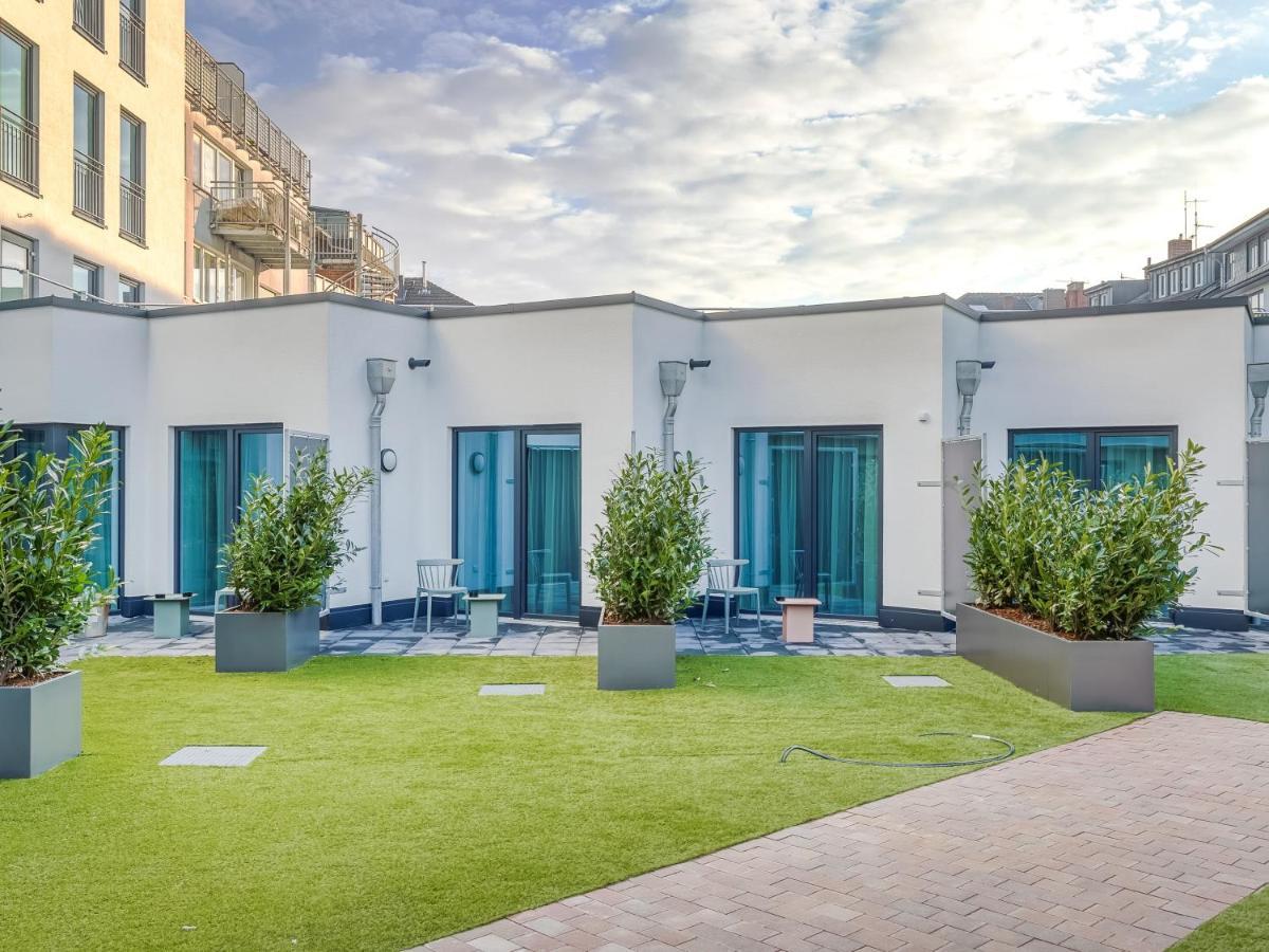 Suite M Terrace