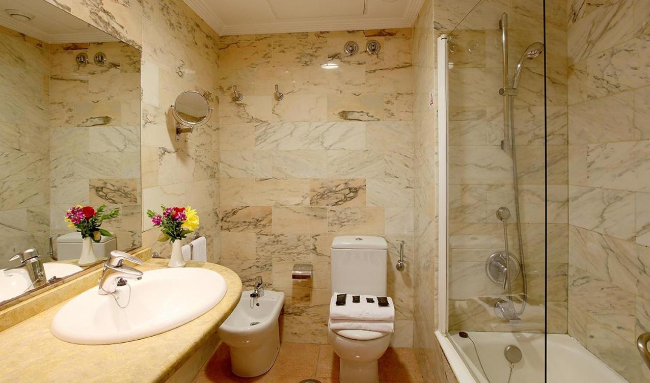 Double or Twin Room,1547132941:JPEG