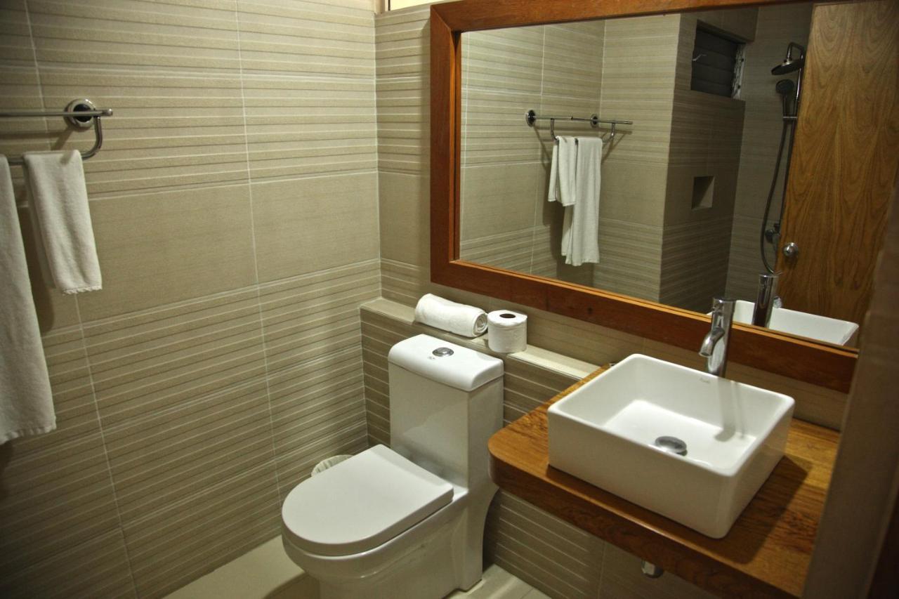 Exclusive Suite,226803125:JPEG