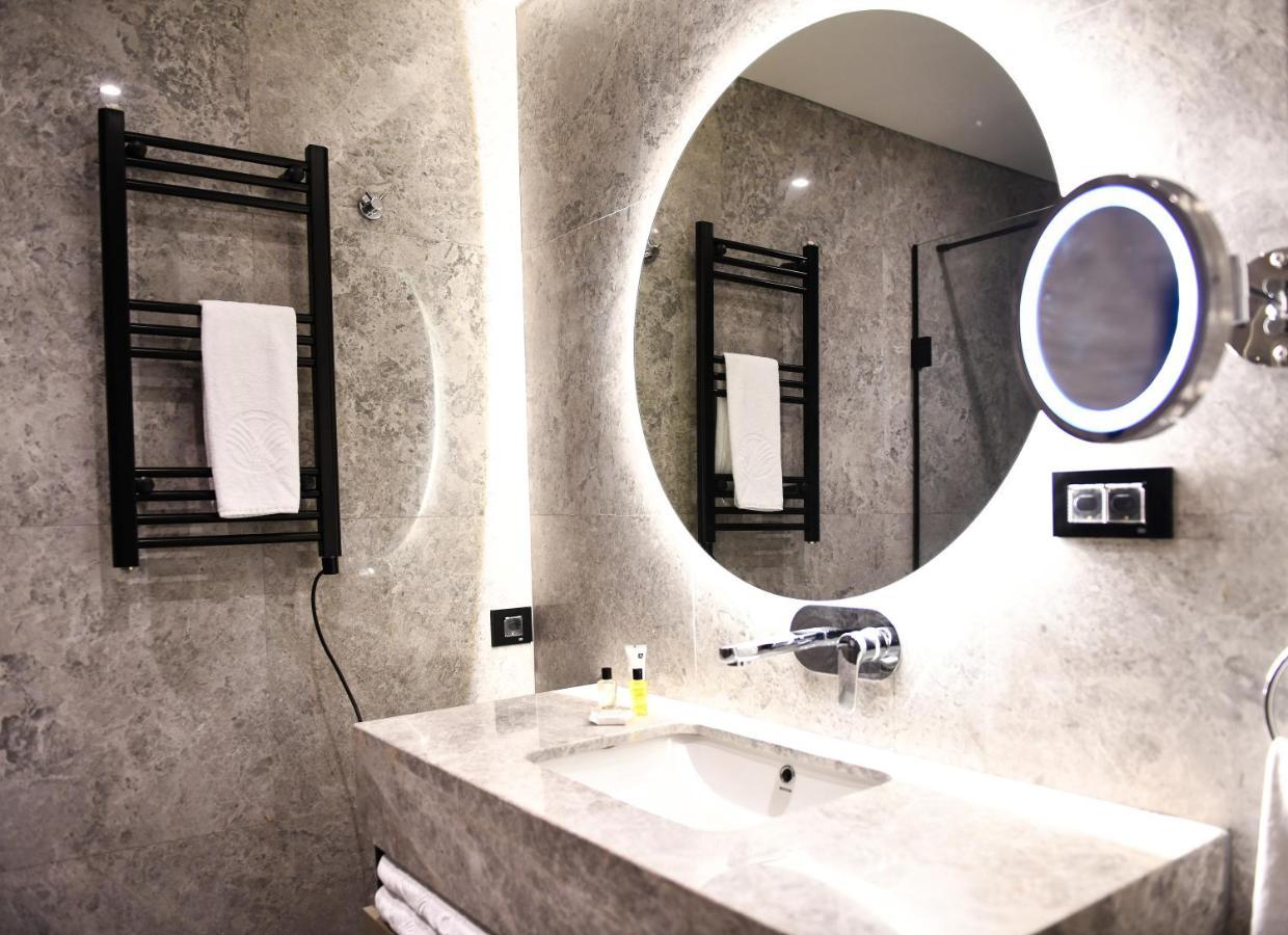 Spacious Two Bedroom Apartment