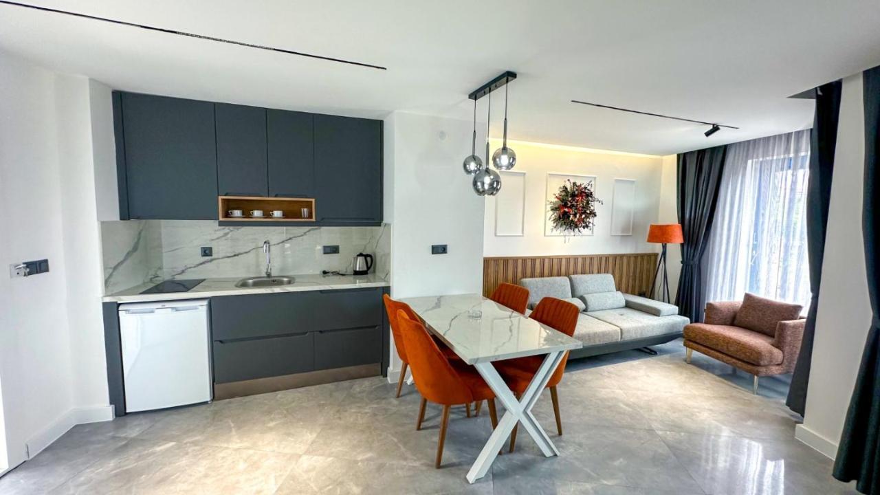 One-Bedroom Apartment (3 Adults)