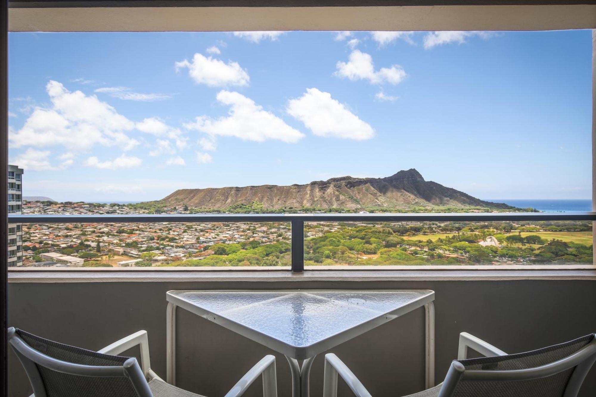 Two-Bedroom Suite with Ocean View,1438434583:JPEG