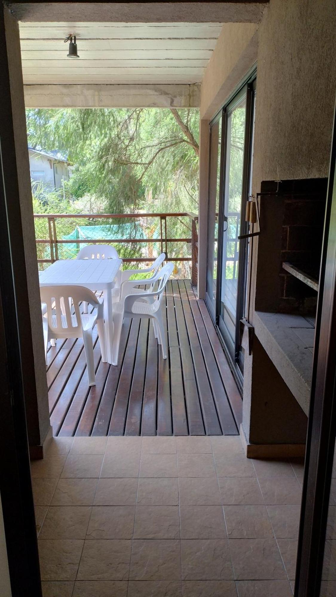 Apartamento con balcón