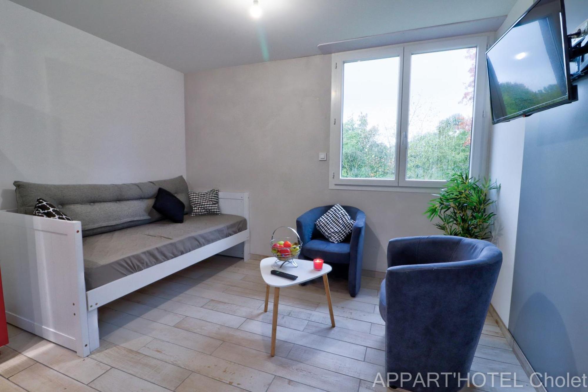 Three-Bedroom Apartment,1508114857:JPEG