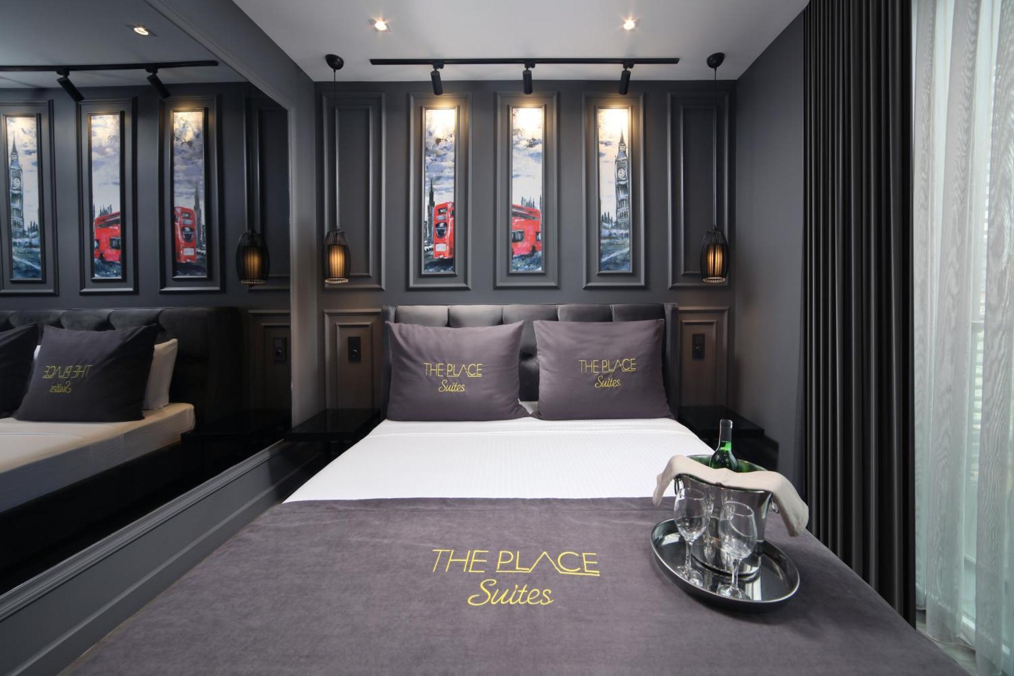 Deluxe Apartment