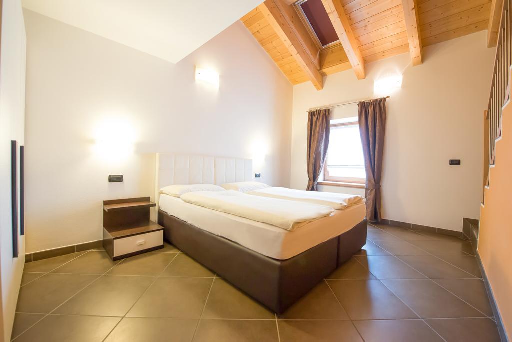 Two-Bedroom Apartment,158592909:JPEG