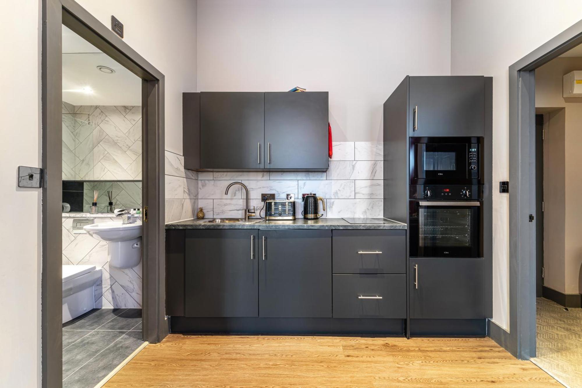 One-Bedroom Apartment