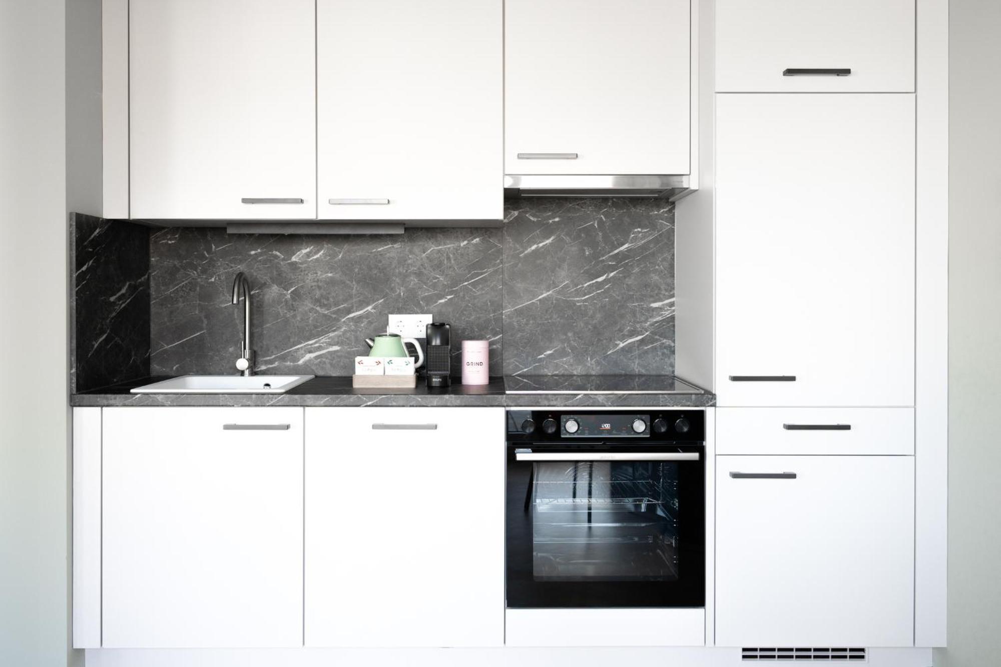 Extra Large Studio Kitchen Terrace AC