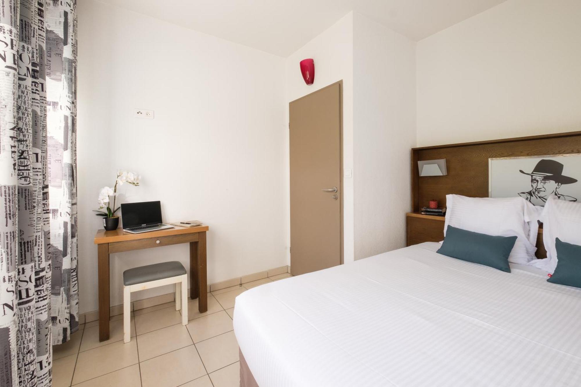 Two-Bedroom Apartment (6 Adults),1563338839:JPEG