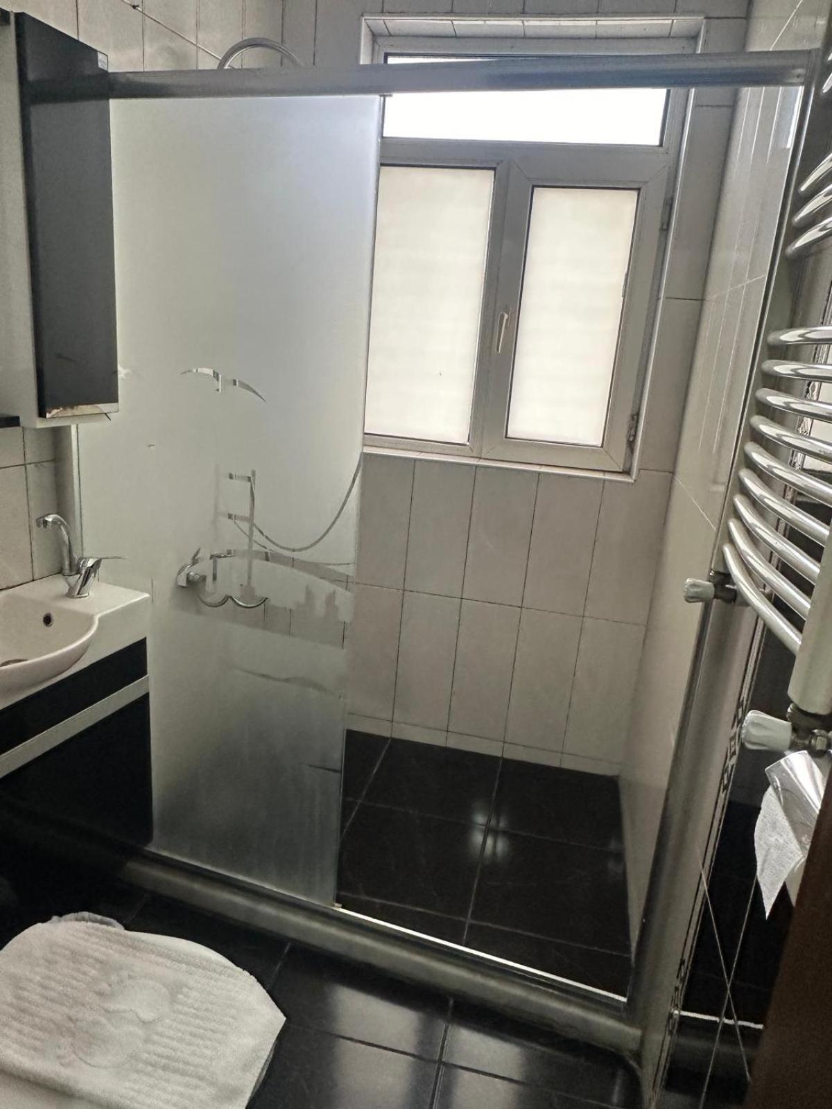 Deluxe Double Room with Extra Bed,1586890450:JPEG