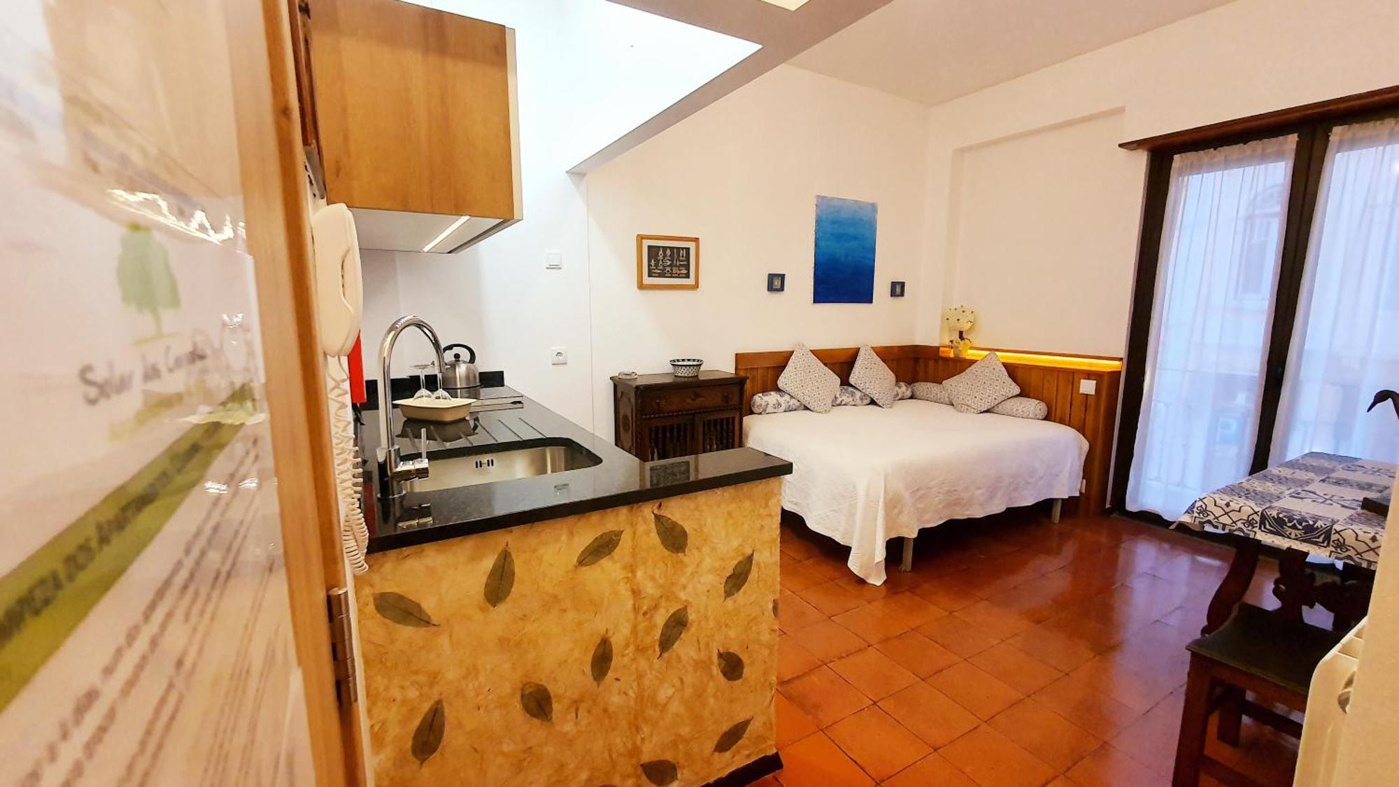 One-Bedroom Apartment