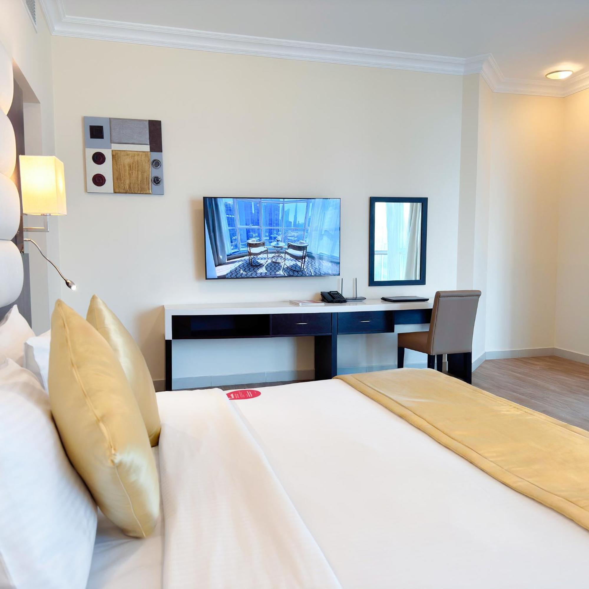One Bedroom Suite Burj Khalifa View