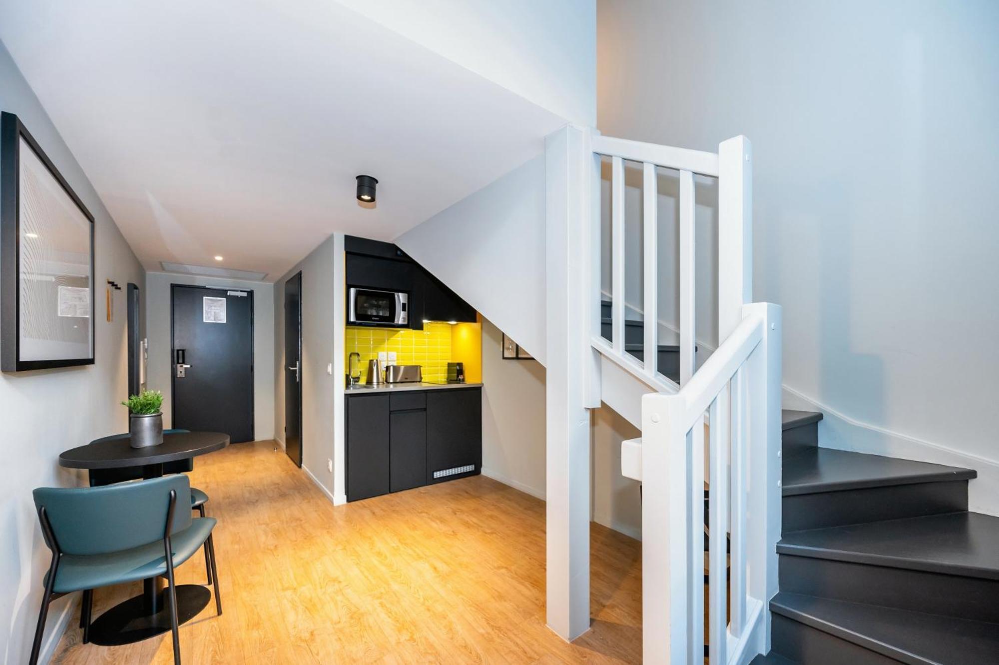 Studio Sleeps 2,1629971646:JPEG