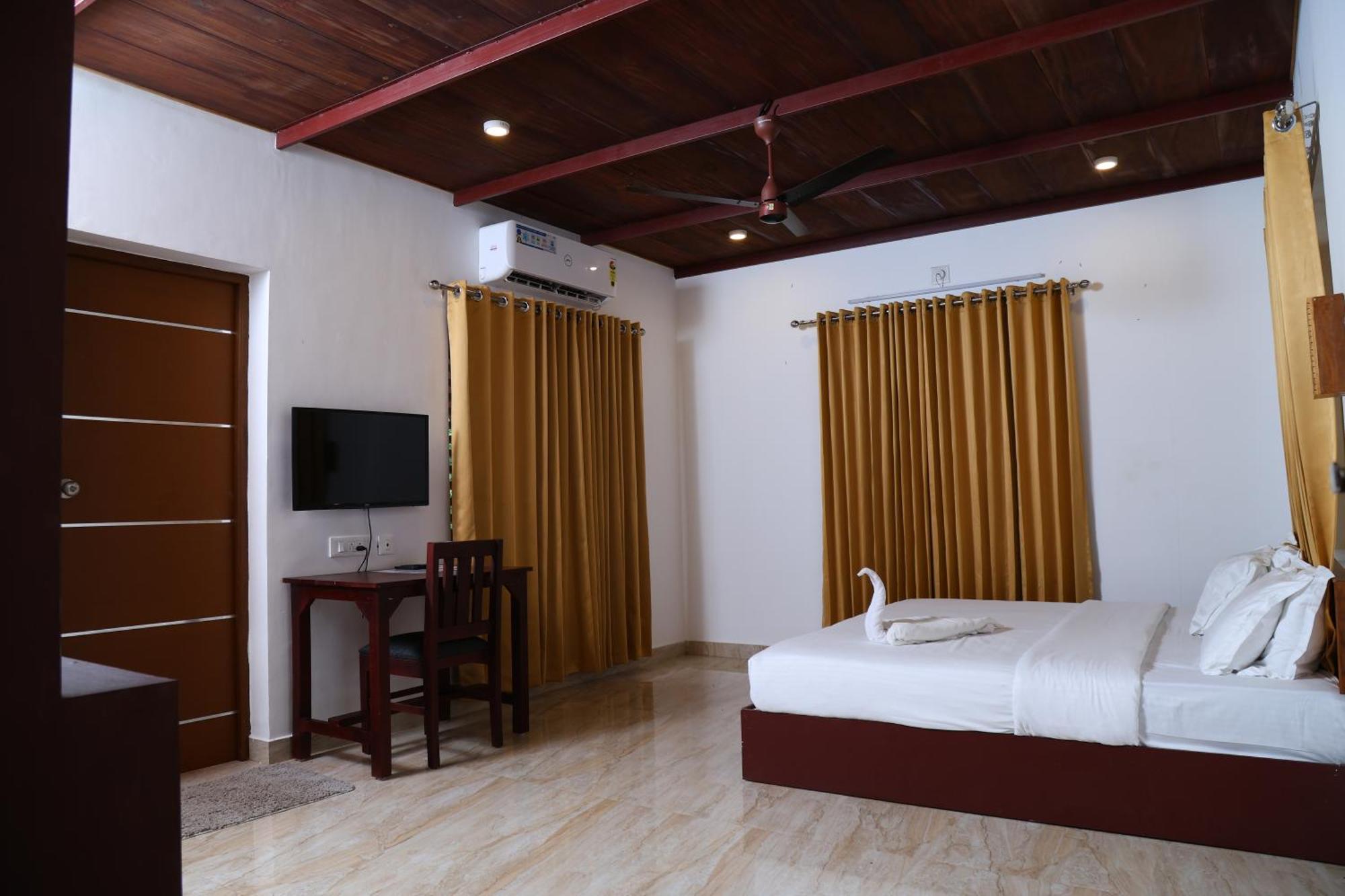 Thulasi Cottage (with one complimentary wellness consultation)