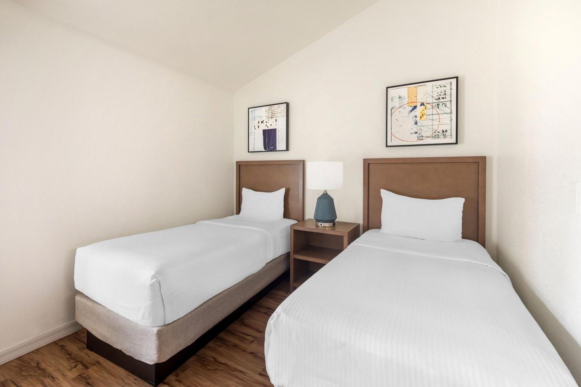 Two-Bedroom Condo Kitchen,1621407800:JPEG