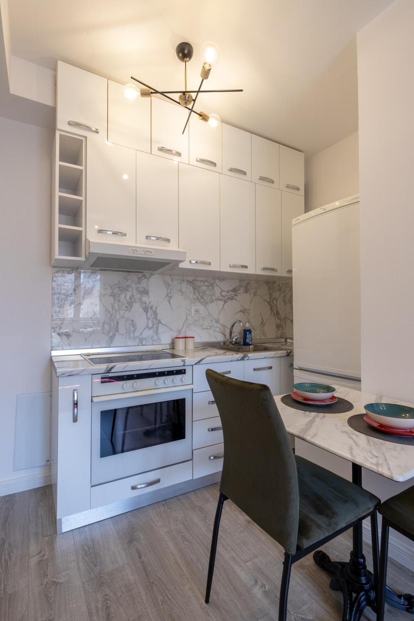 Apartment with Garden View,1626299349:JPEG