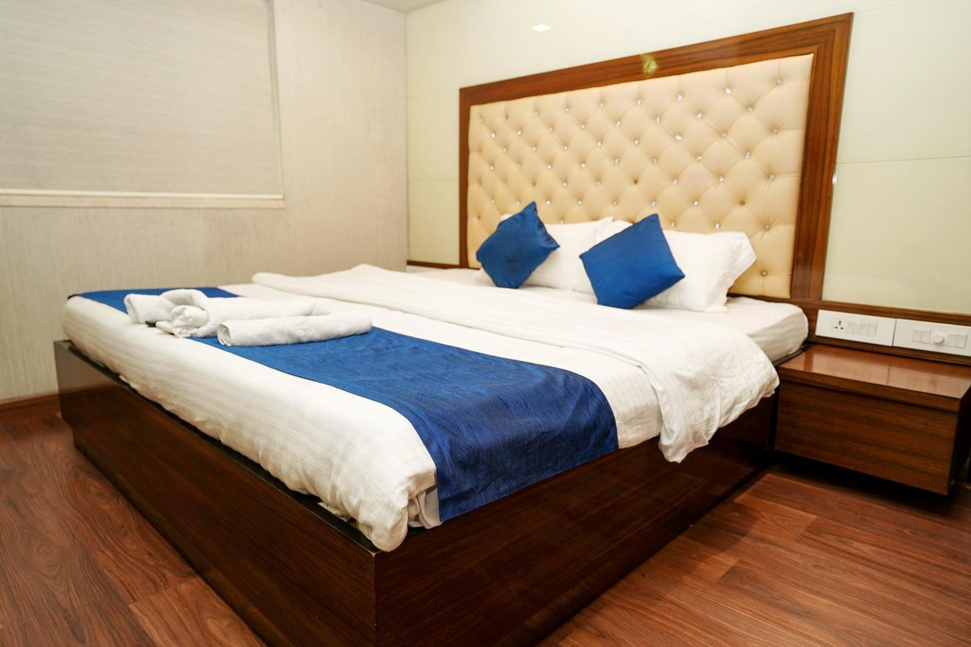 Three-Bedroom Premium Apartment