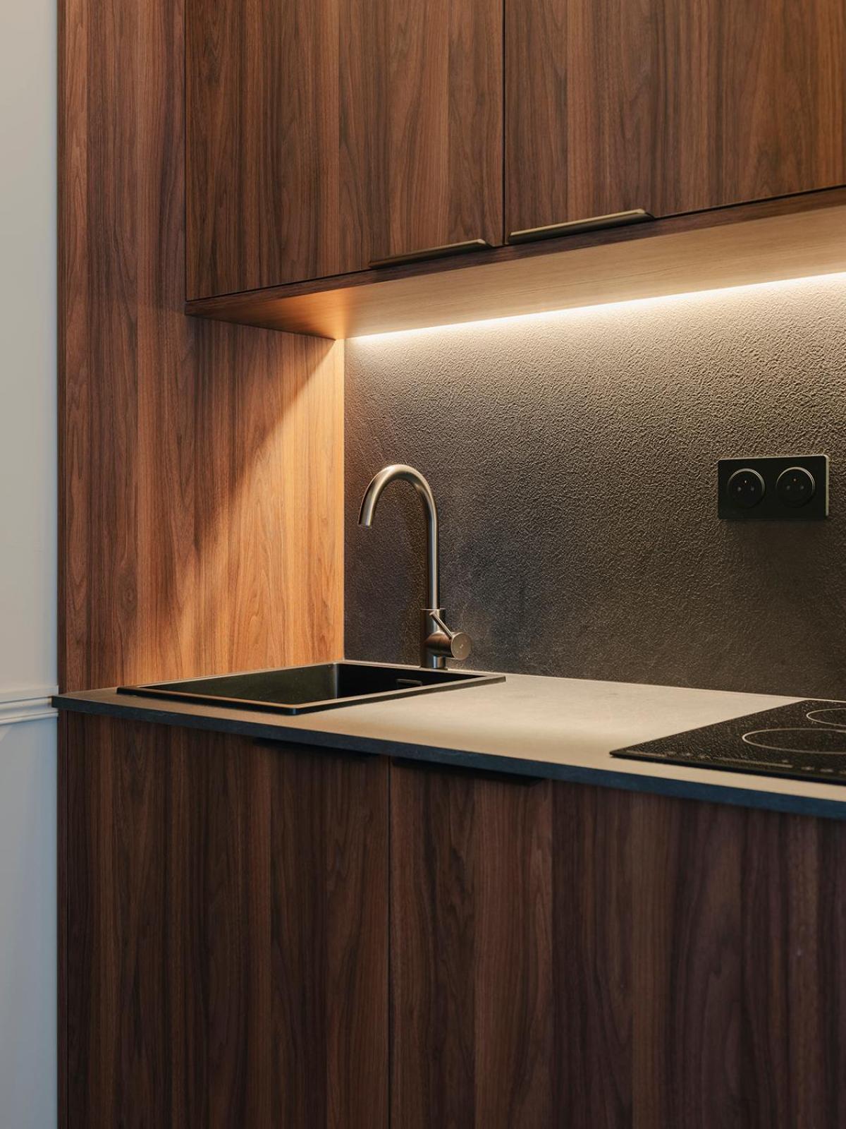 Deluxe Room,1650146249:JPEG