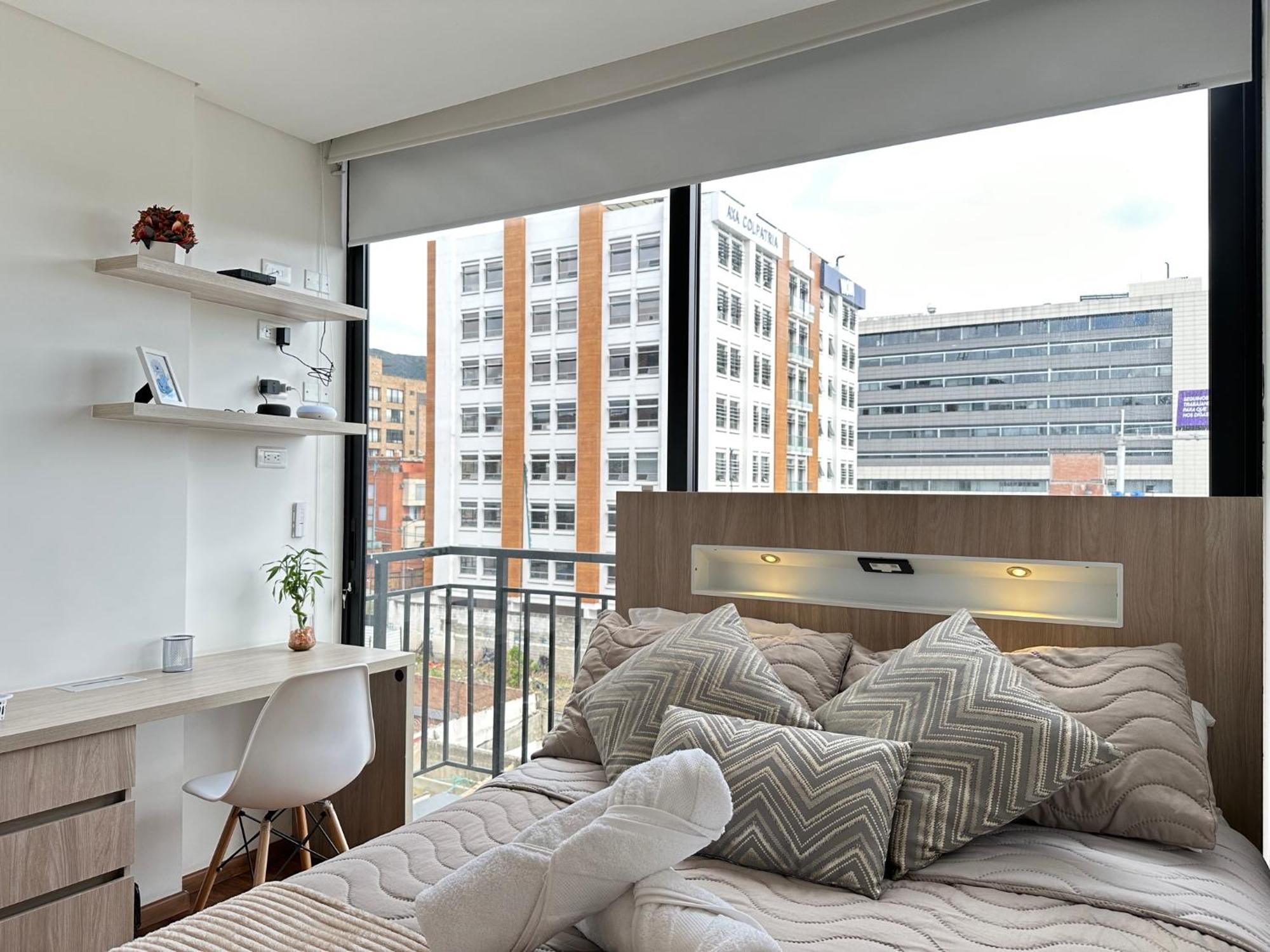 Apartamento Estúdio com Varanda