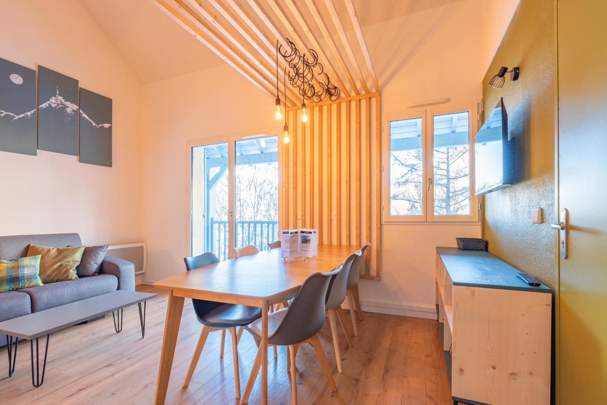 Three-Bedroom Deluxe Apartment,1661369191:JPEG