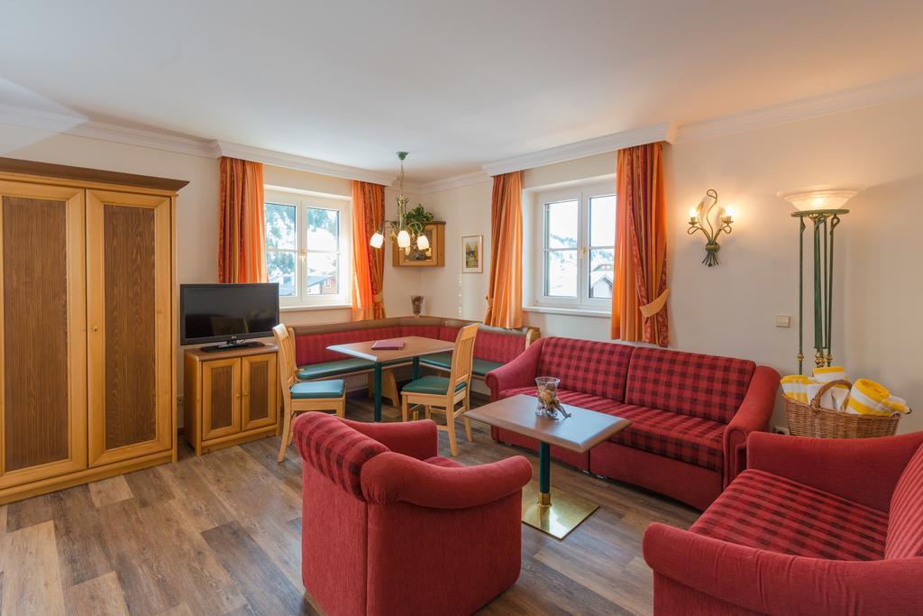 Two-Bedroom Apartment,167609505:JPEG