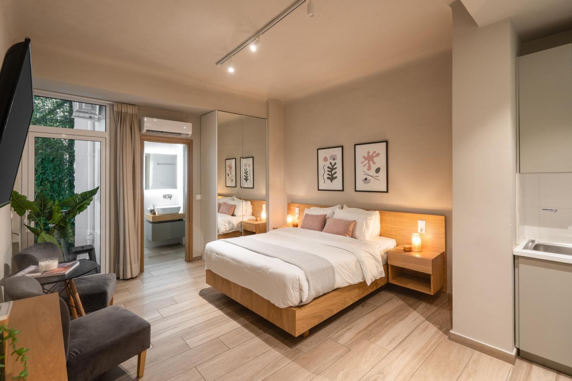Studio Apartment with Balcony,1680807608:JPEG