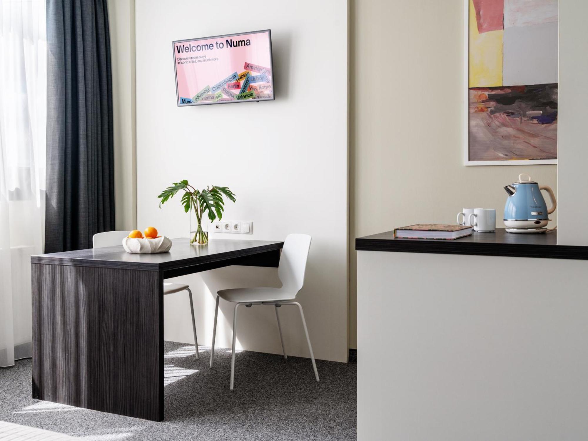 Large Studio Kitchenette